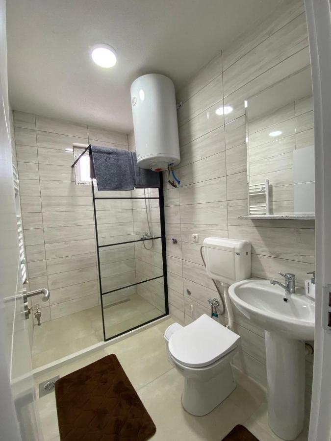 White Apartments Kosovo Polje Luaran gambar