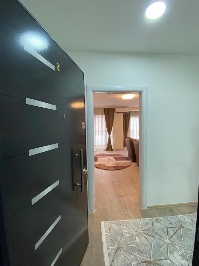 White Apartments Kosovo Polje Luaran gambar