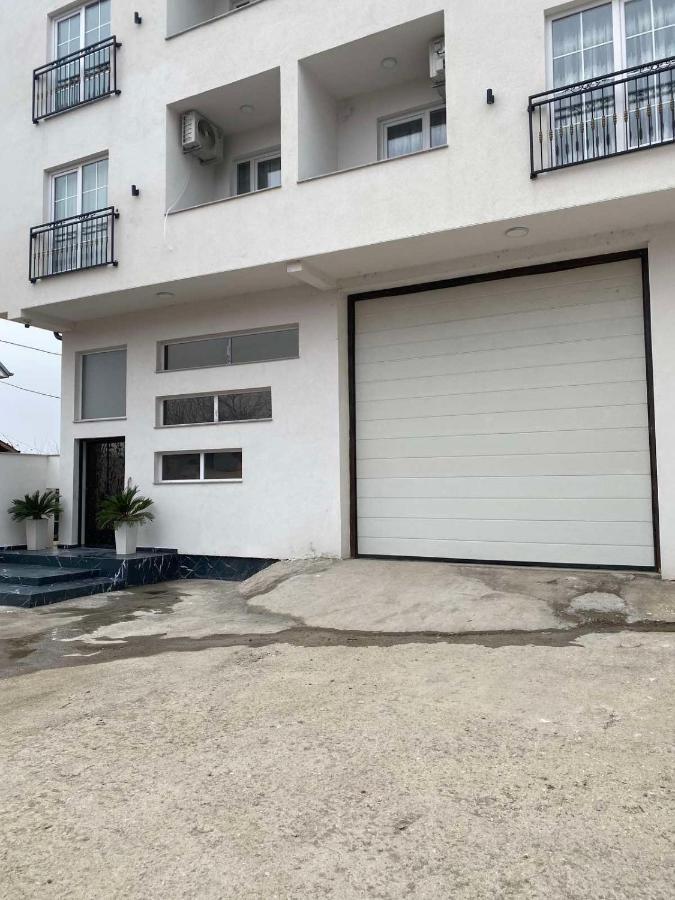 White Apartments Kosovo Polje Luaran gambar