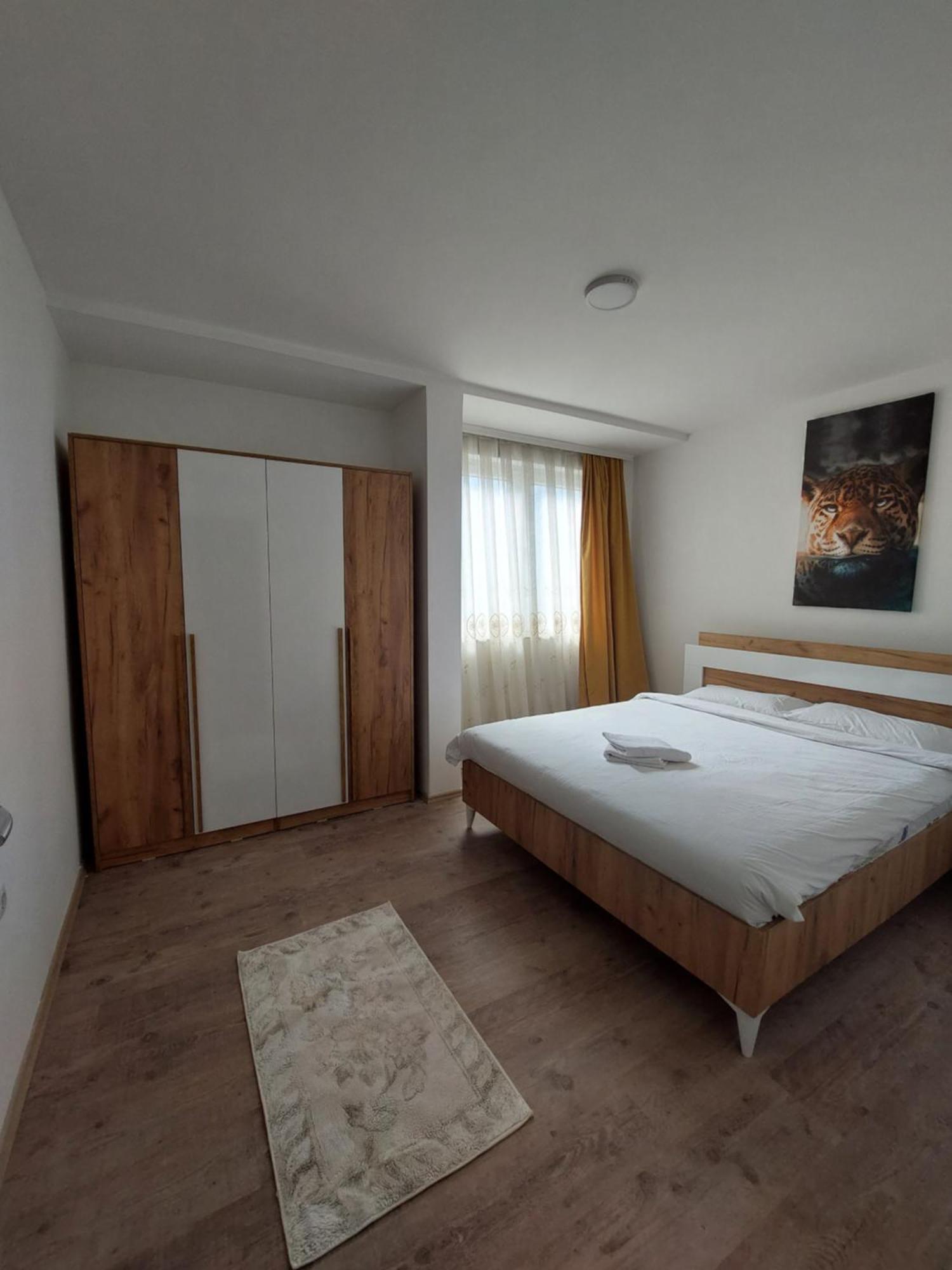 White Apartments Kosovo Polje Luaran gambar